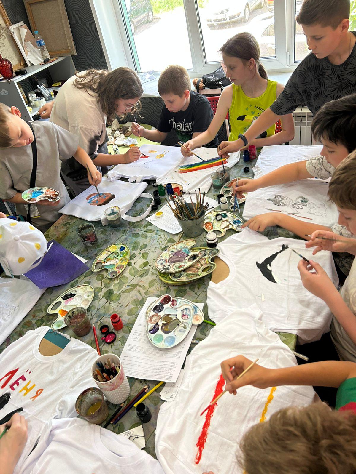 Роспись футболок